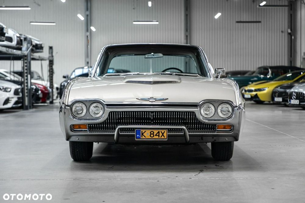 Ford Thunderbird - 5