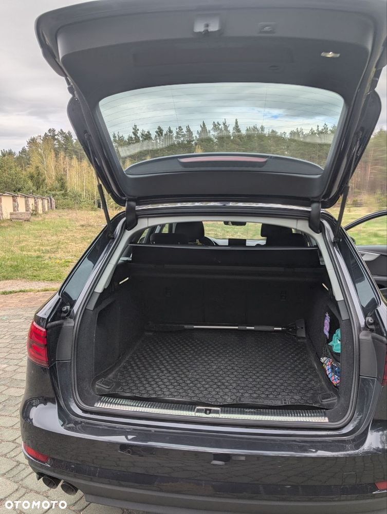 Audi A4 Avant - 11