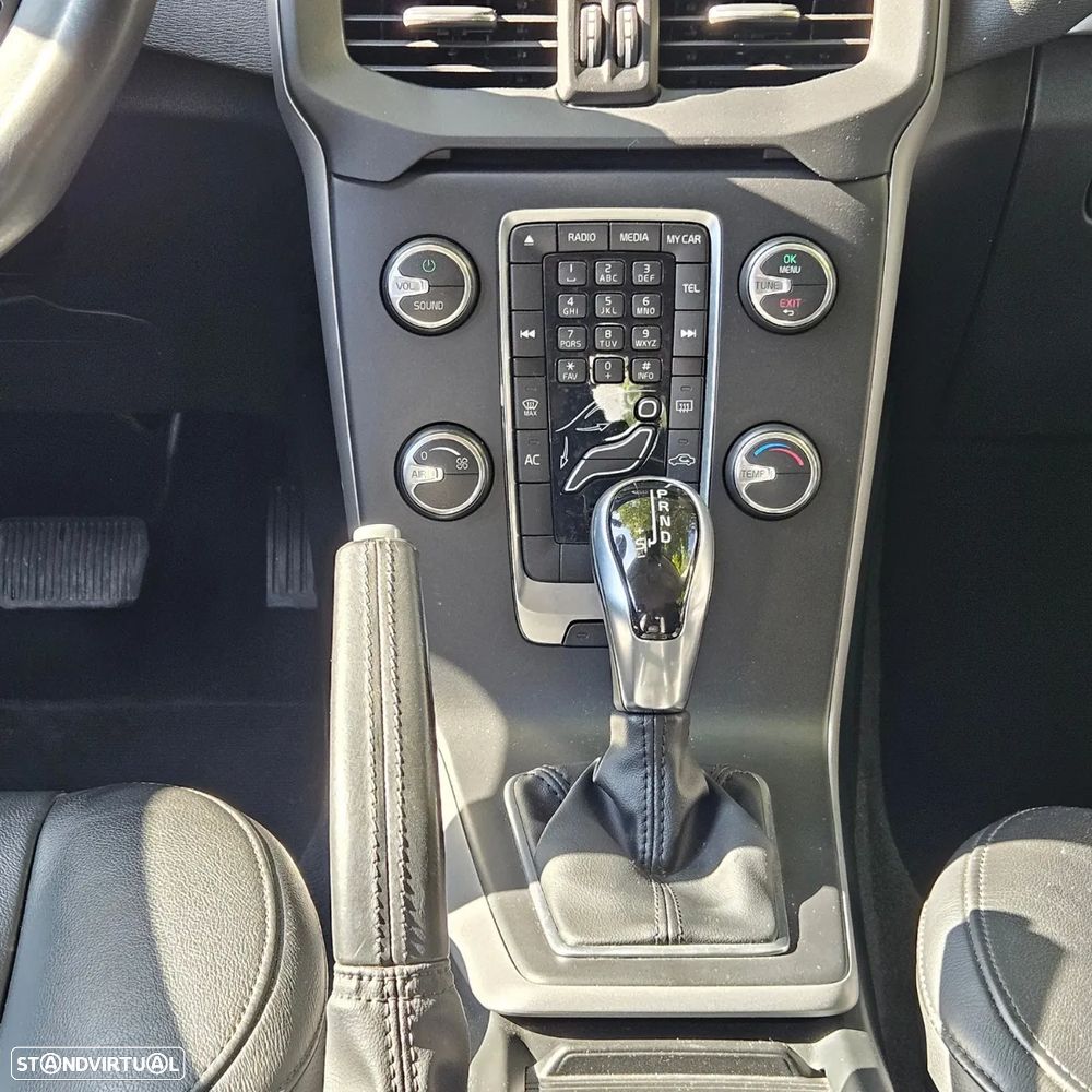 Volvo V40 1.6 D2 Kinetic Powershift Eco - 30