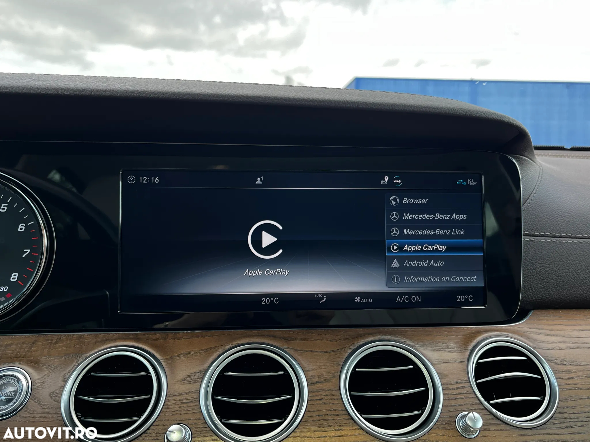Mercedes-Benz E 300 9G-TRONIC Exclusive - 32