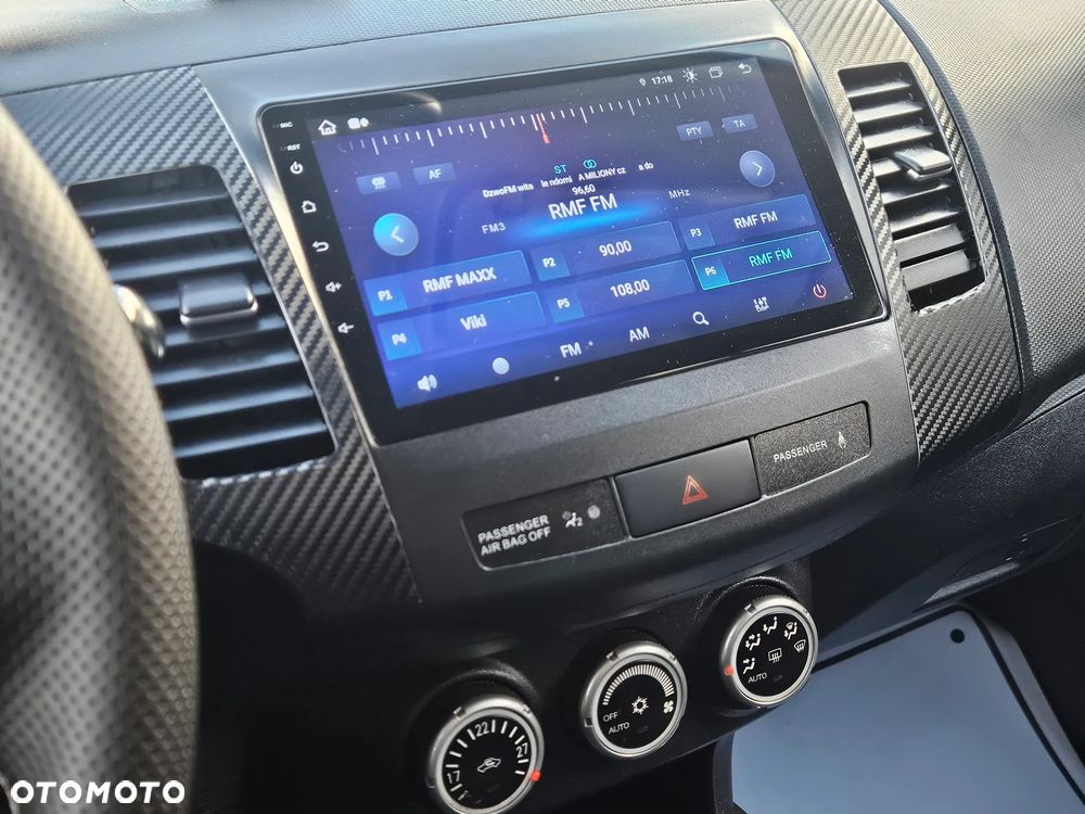 Mitsubishi Outlander - 20