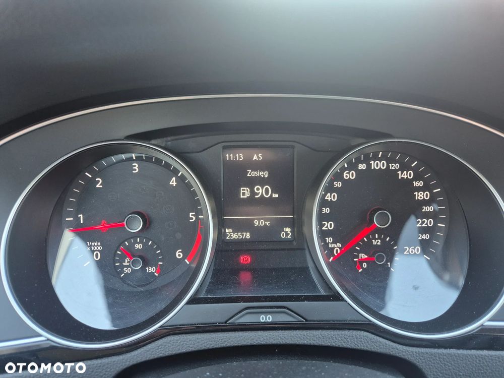 Volkswagen Passat 2.0 TDI (BlueMotion Technology) Comfortline - 20