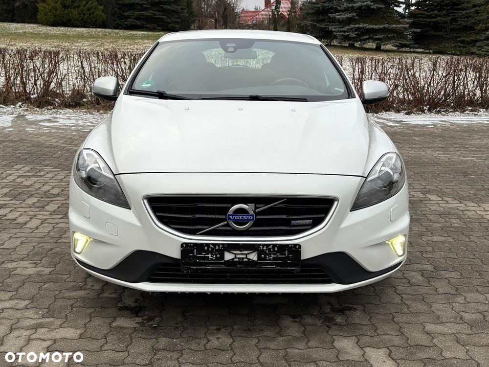 Volvo V40 D4 Geartronic RDesign - 2