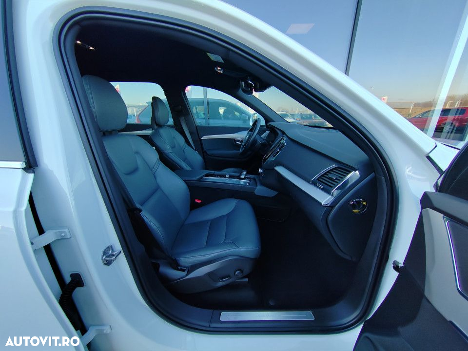Volvo XC 90 T8 AWD Twin Engine Geartronic Momentum - 20