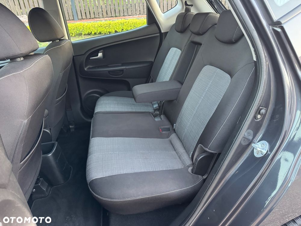 Kia Venga 1.6 CVVT Platinum Edition - 16