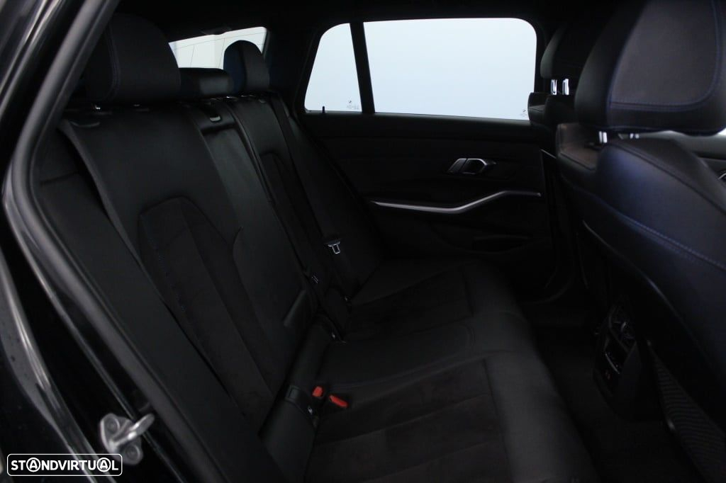 BMW 320 d Touring Pack M Auto - 15