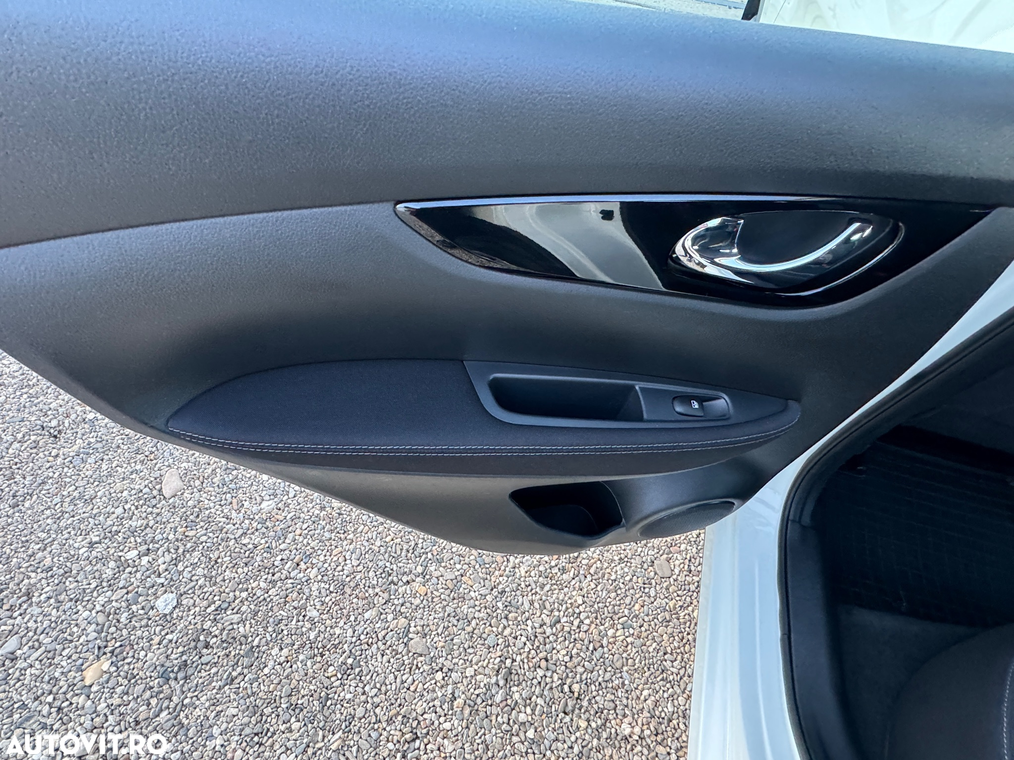 Nissan Qashqai 1.5 DCI N-CONNECTA - 30
