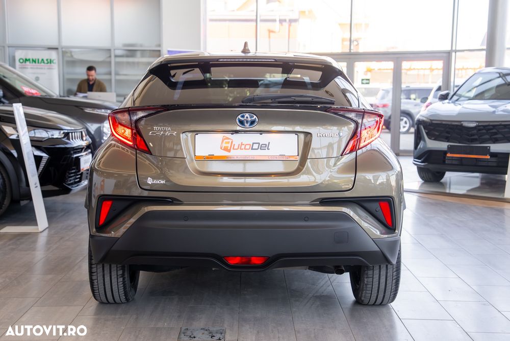 Toyota C-HR 1.8 HSD 4x2 CVT C-enter - 11