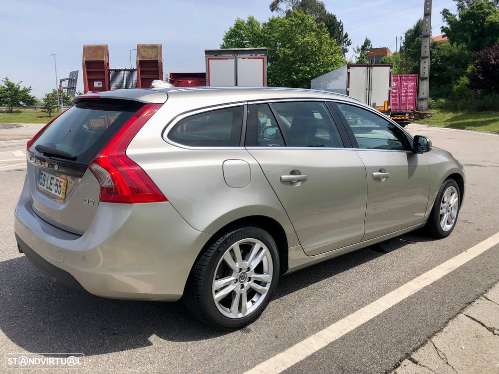 Volvo V60 2.0 D3 Summum - 7
