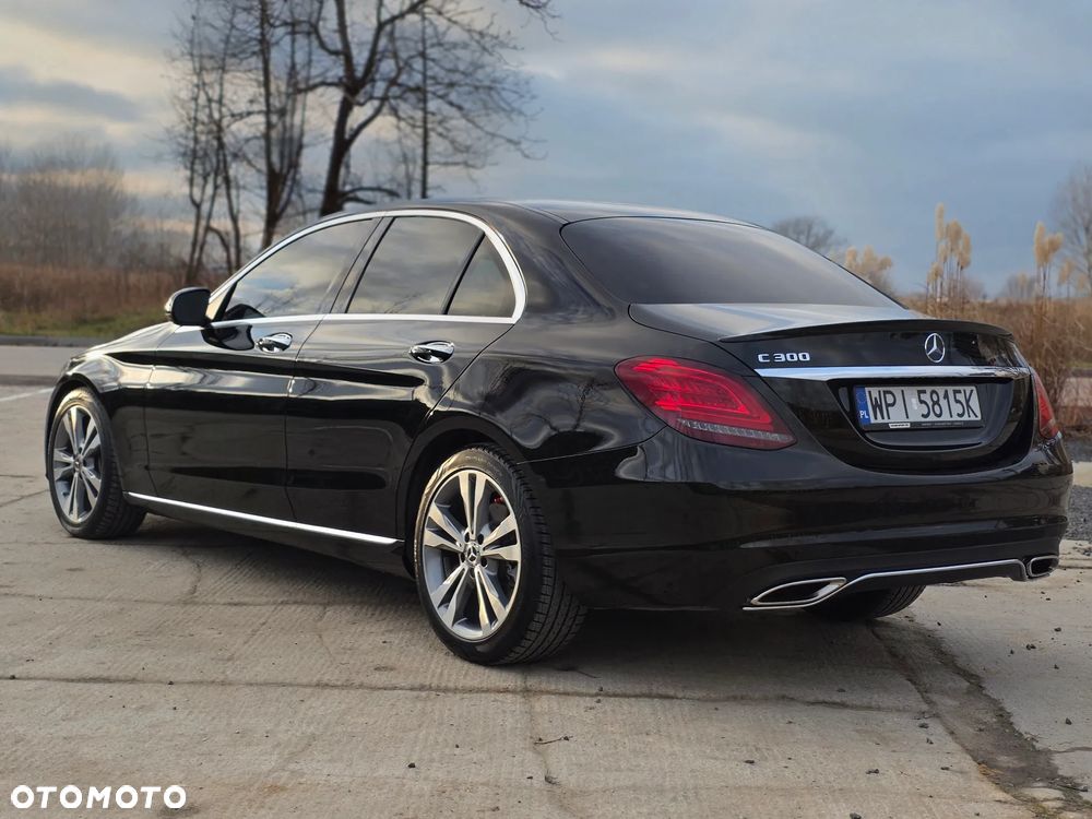 Mercedes-Benz Klasa C 300 9G-TRONIC Avantgarde - 5