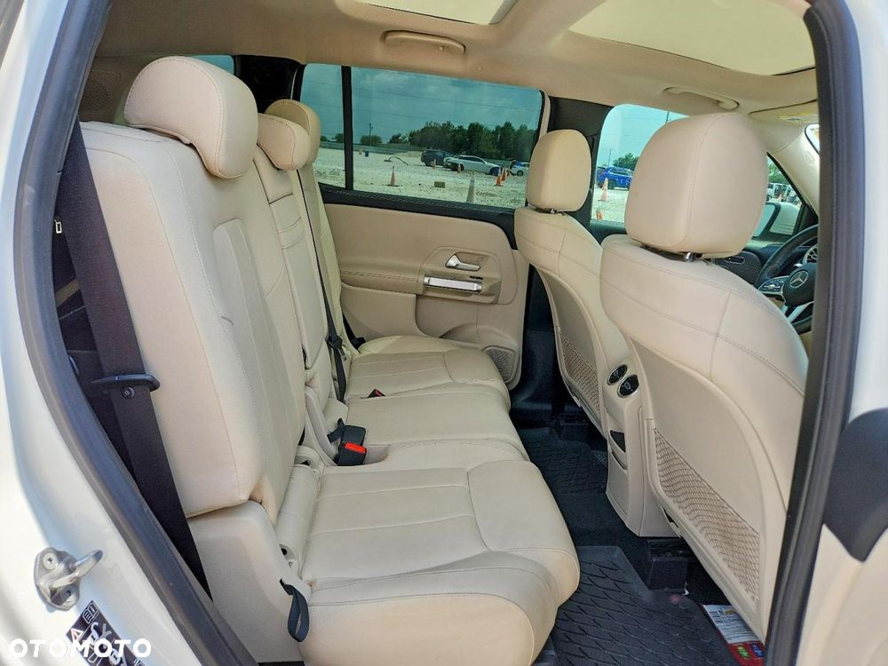Mercedes-Benz GLB 250 8G-DCT Style - 12