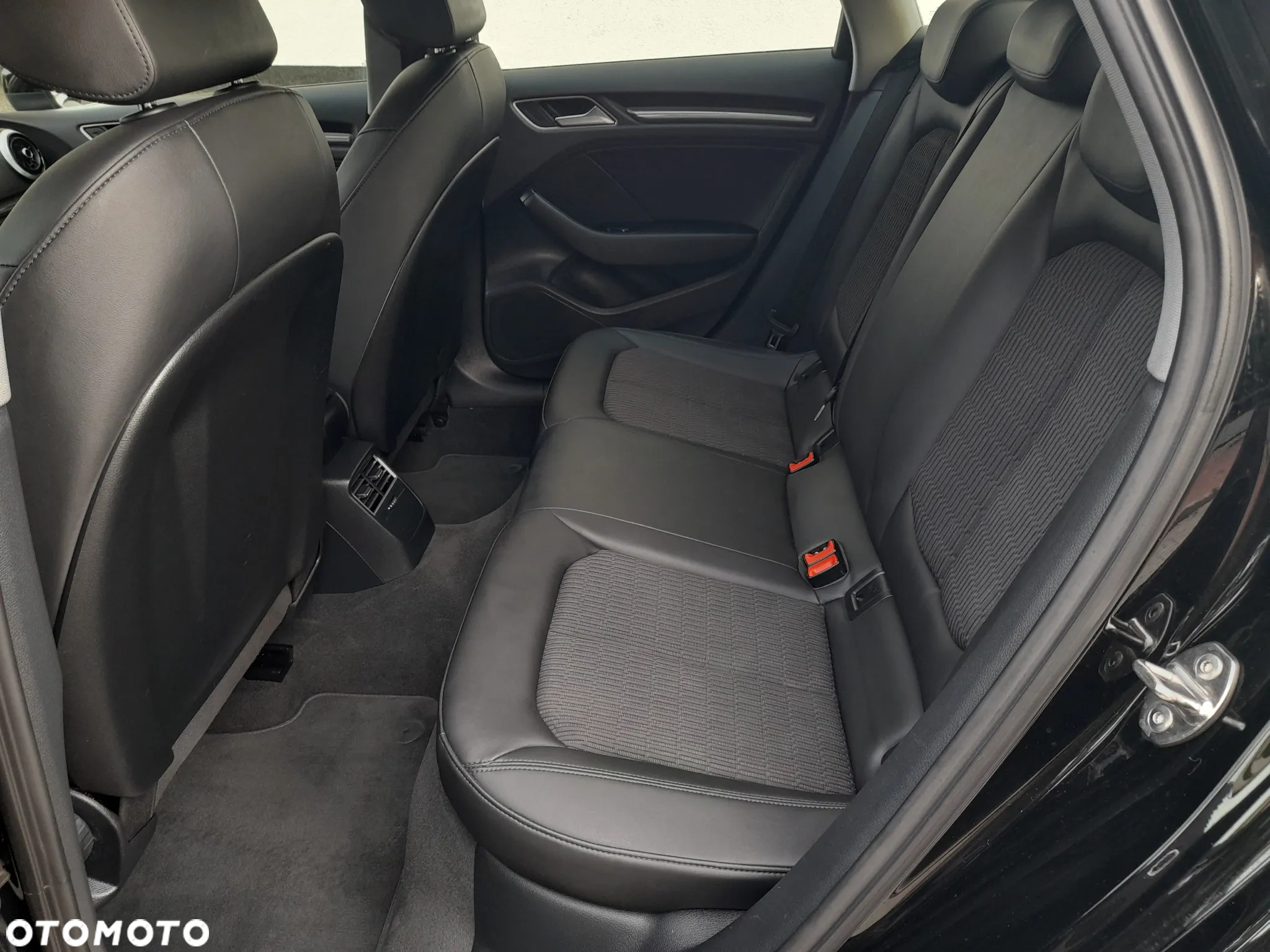 Audi A3 1.6 TDI Sportback - 17