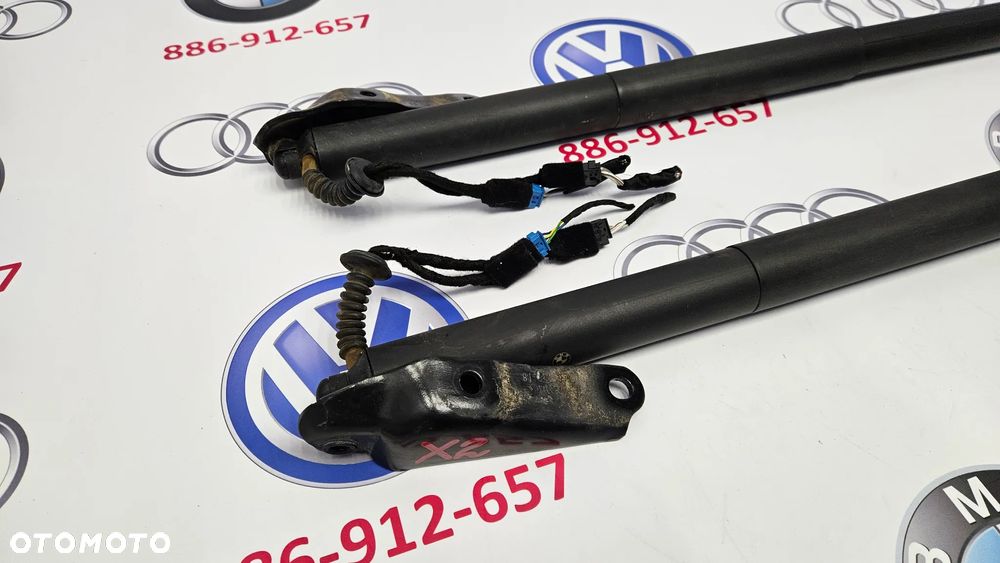 BMW X2 F39 Siłownik elektryczny klapy bagażnika Teleskop klapy praw lewy KOMPLET 7423847 7423847 - 2