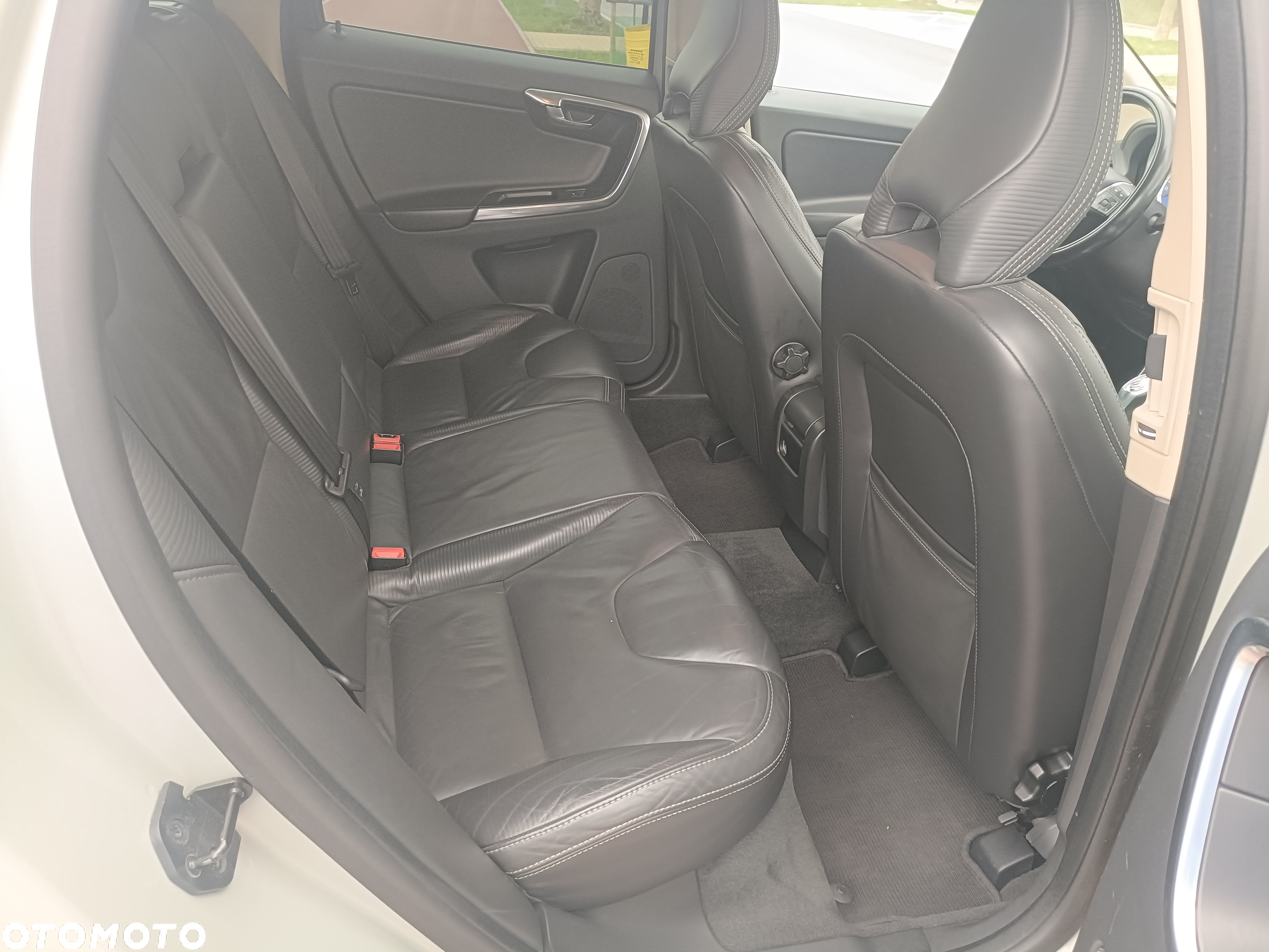 Volvo XC 60 D3 Geartronic RDesign - 18