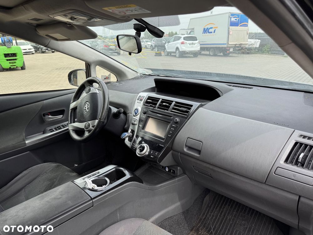 Toyota Prius+ (Hybrid) - 17