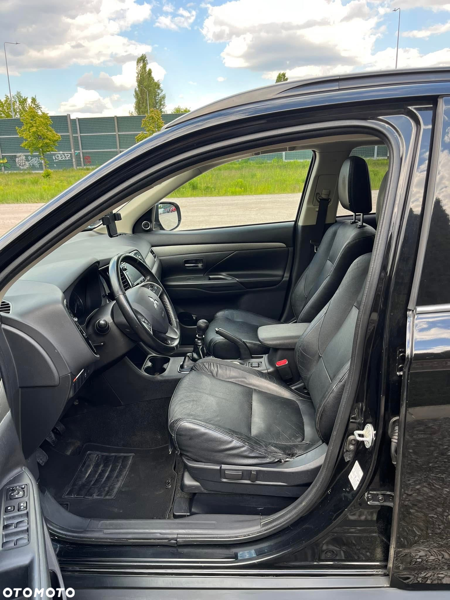 Mitsubishi Outlander 2.2 DI-D 4WD Instyle - 6