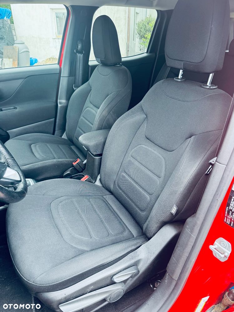 Jeep Renegade - 14