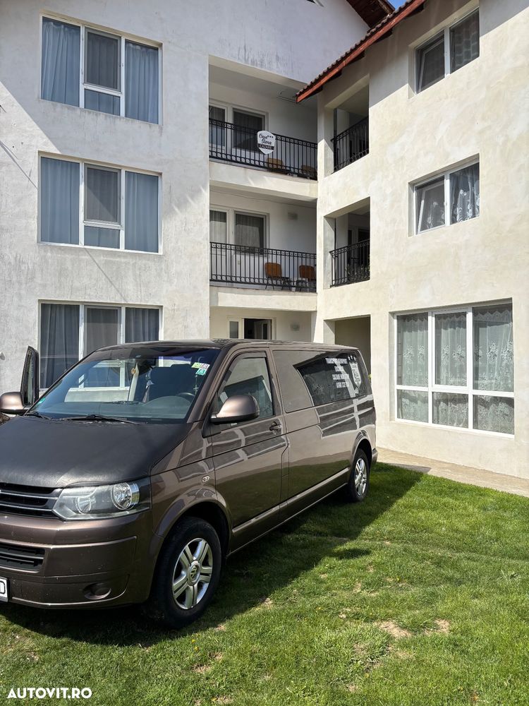 Volkswagen Caravelle - 1