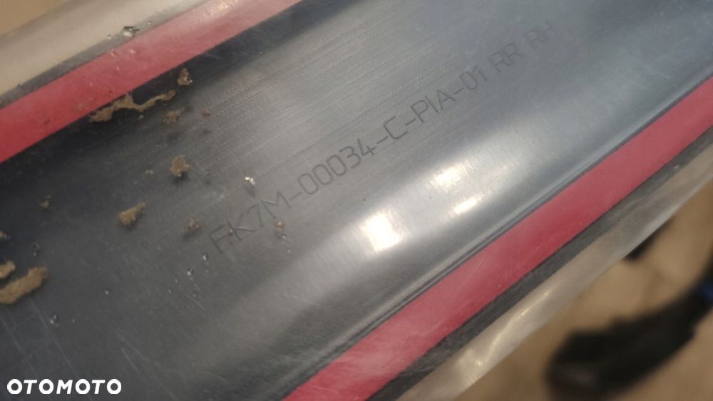 EU LISTWA DRZWI PRAWY TYŁ DISCOVERY SPORT L550 - 3