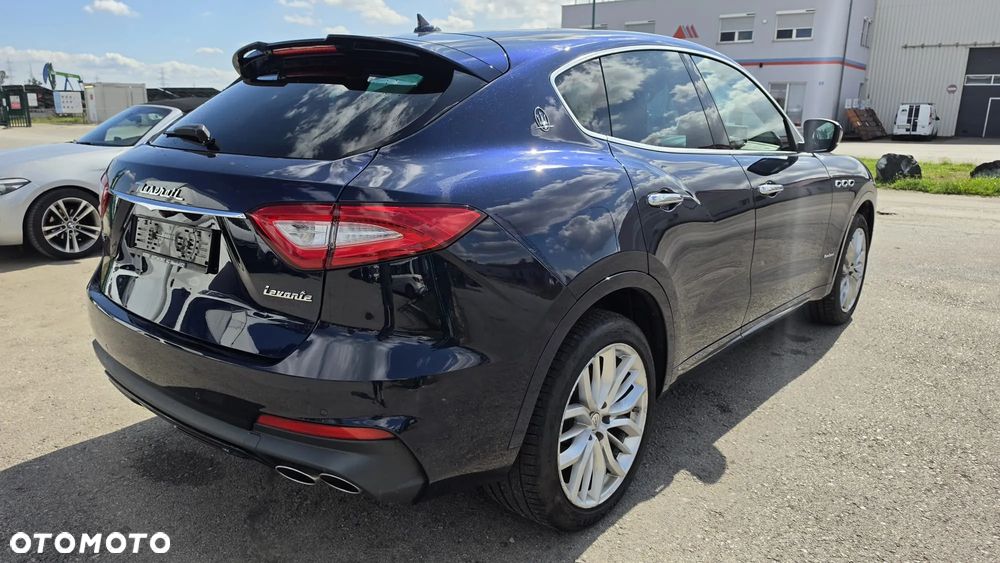 Maserati Levante S Q4 GranLusso - 9