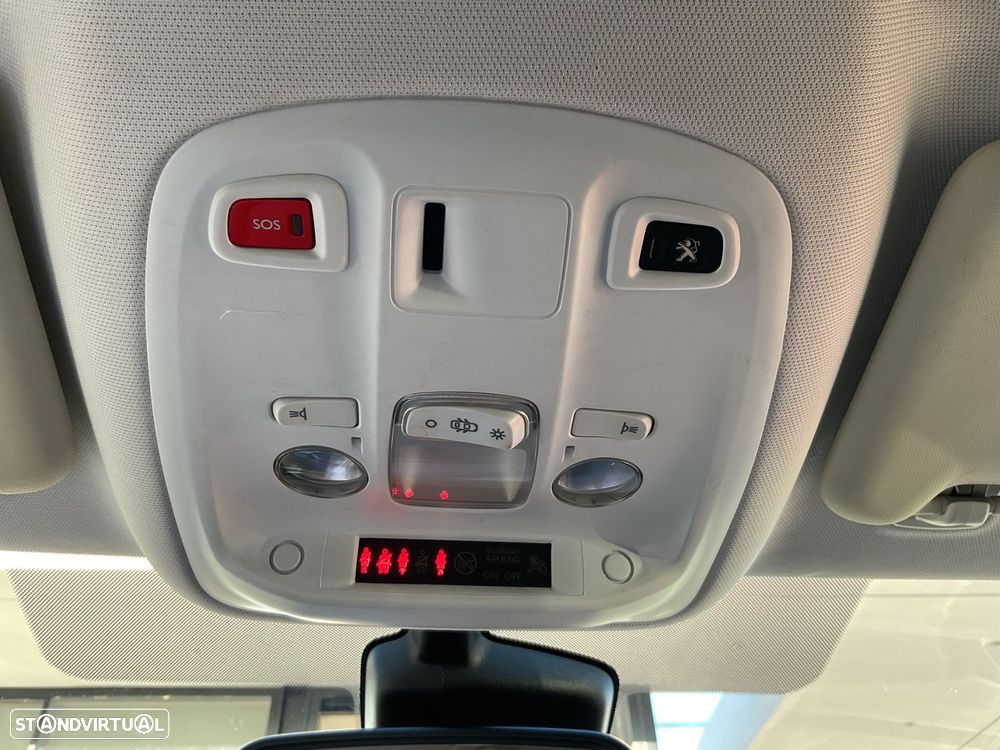 Peugeot 308 SW 1.5 BlueHDi Style - 23