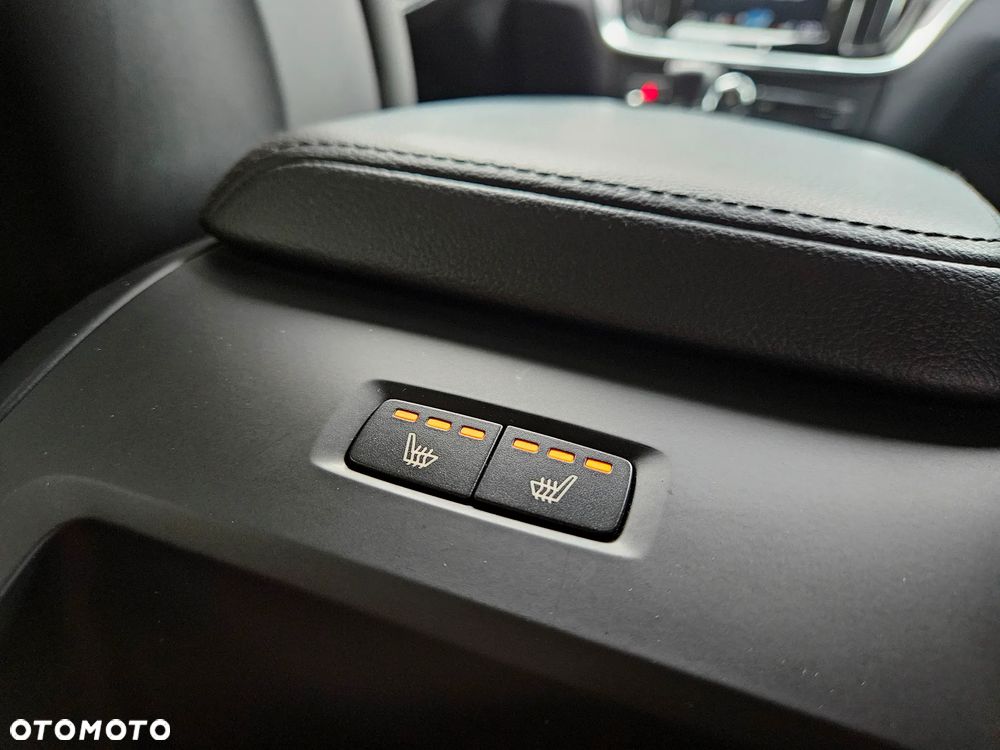 Volvo V60 T5 Geartronic Momentum Pro - 22