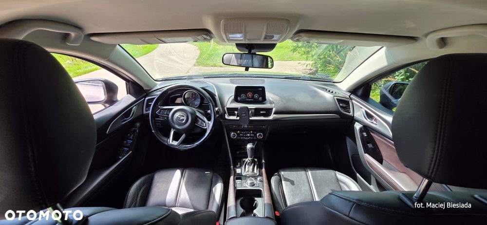 Mazda 3 - 8