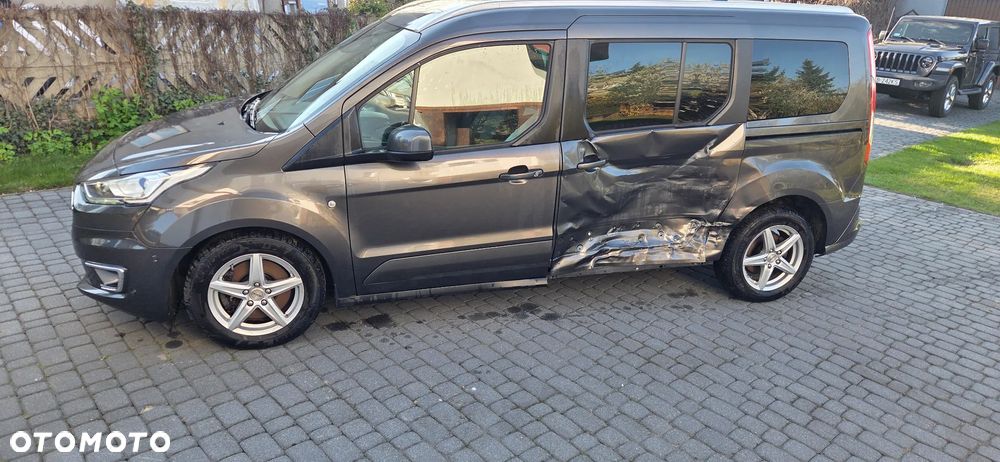 Ford Tourneo Connect Grand - 3