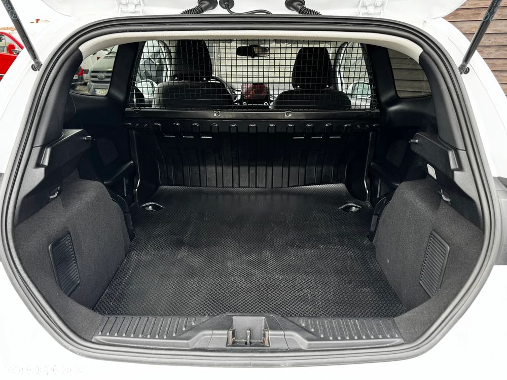 Ford Fiesta - 8
