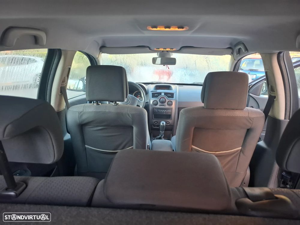 Renault Mégane 1.4 Confort - 10