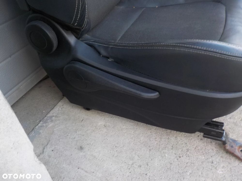 KIA SPORTAGE III FOTELE KANAPA BOCZKI PÓŁSKÓRA - 13