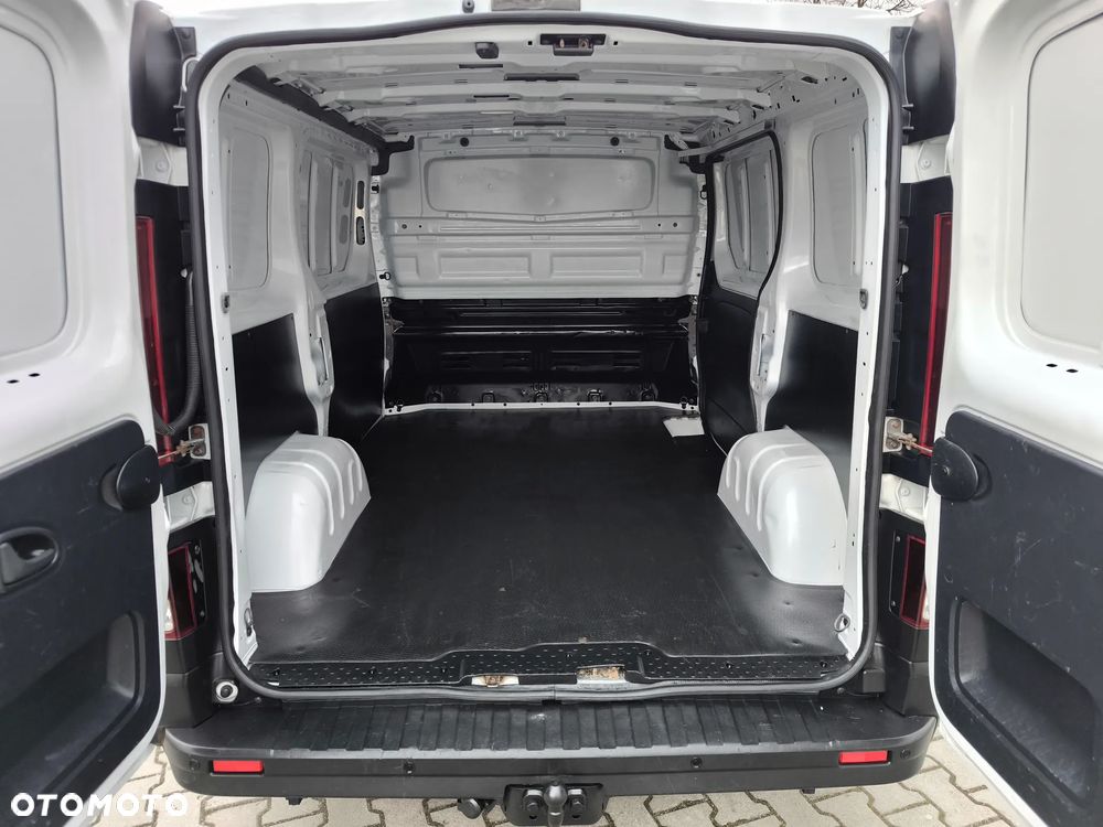 Opel Vivaro - 13
