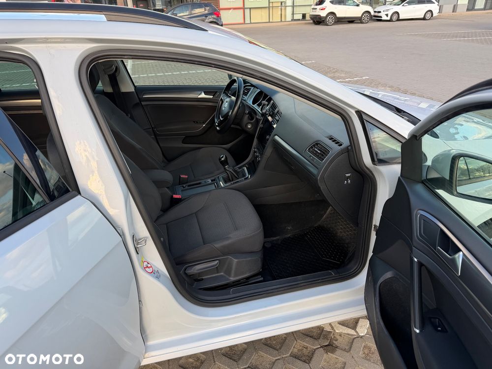 Volkswagen Golf 1.6 TDI BMT Comfortline - 12