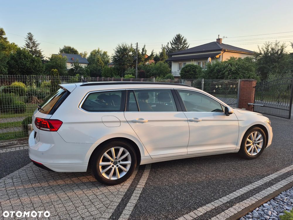 Volkswagen Passat 2.0 TDI SCR Comfortline DSG - 5