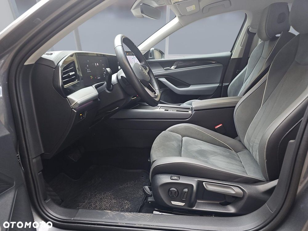 Volkswagen Passat - 9
