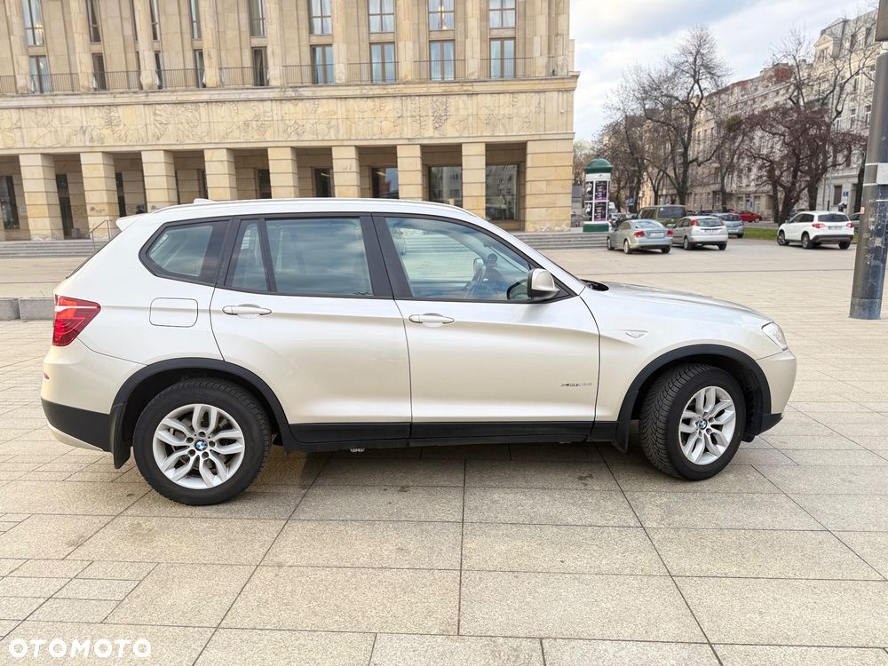 BMW X3 sDrive20i xLine - 8