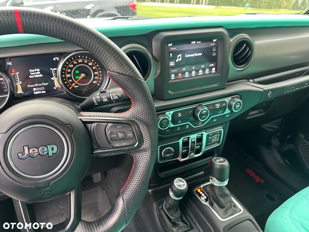 Jeep Wrangler 3.6 Unlim Sahara - 20