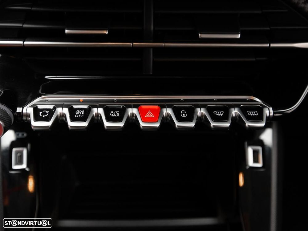 Peugeot 208 1.2 PureTech Active Pack - 16