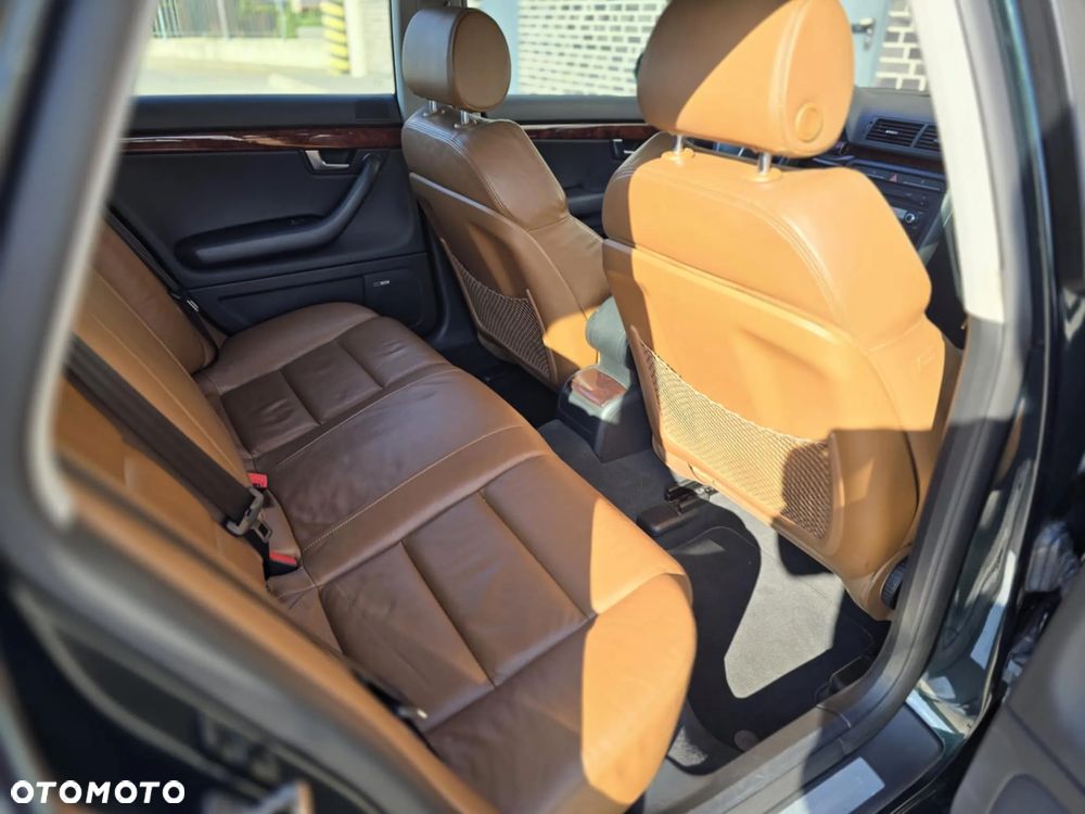 Audi A4 Avant 3.2 FSI Quattro Tiptr - 25