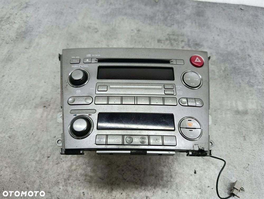 RADIO FABRYCZNE SUBARU LEGACY IV 86201AG400  2.0 B - 10