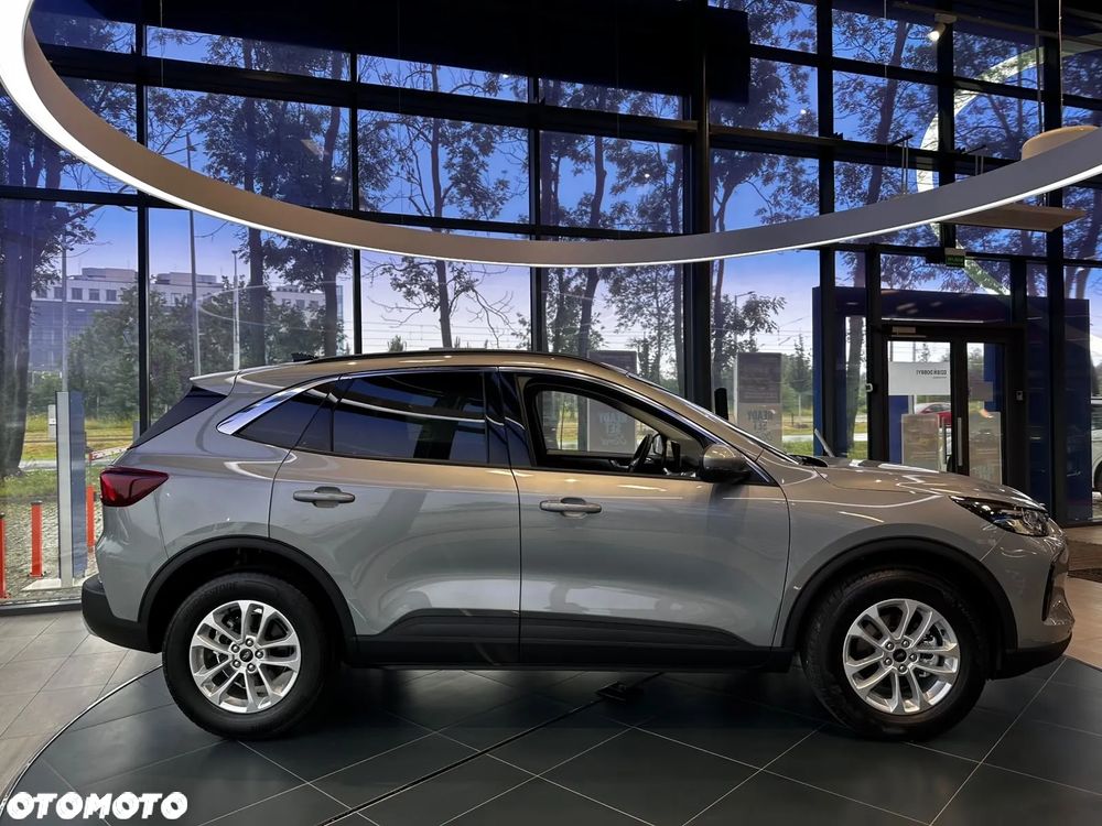 Ford Kuga 2.5 FHEV FWD Titanium eCVT - 3