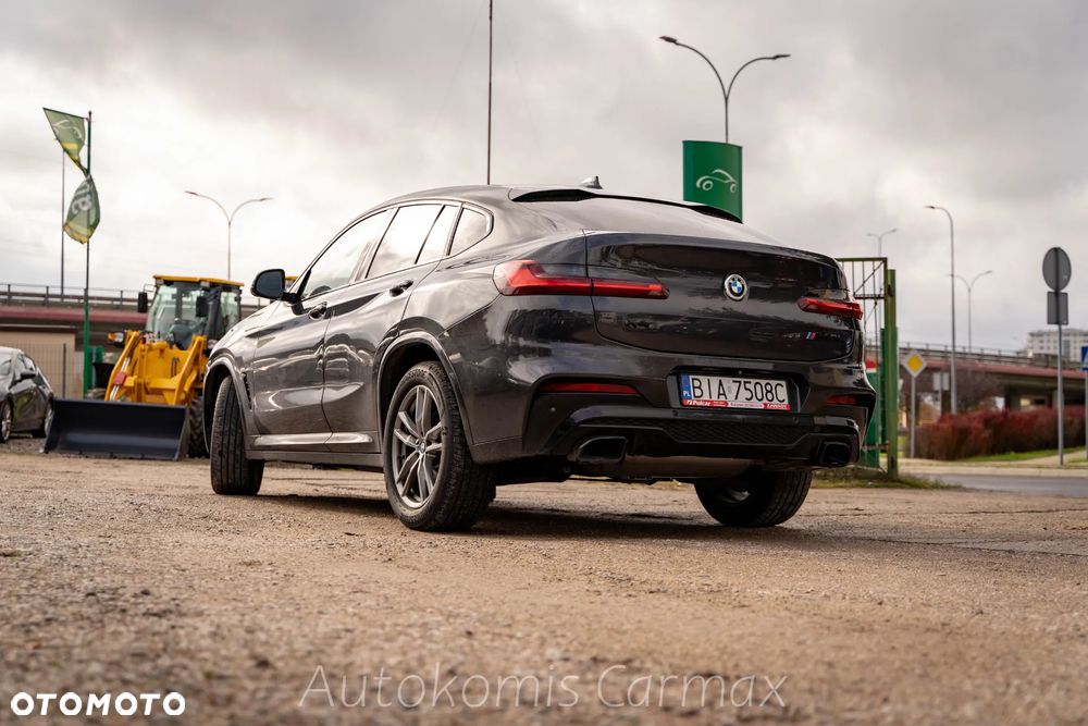 BMW X4 M M40i - 11