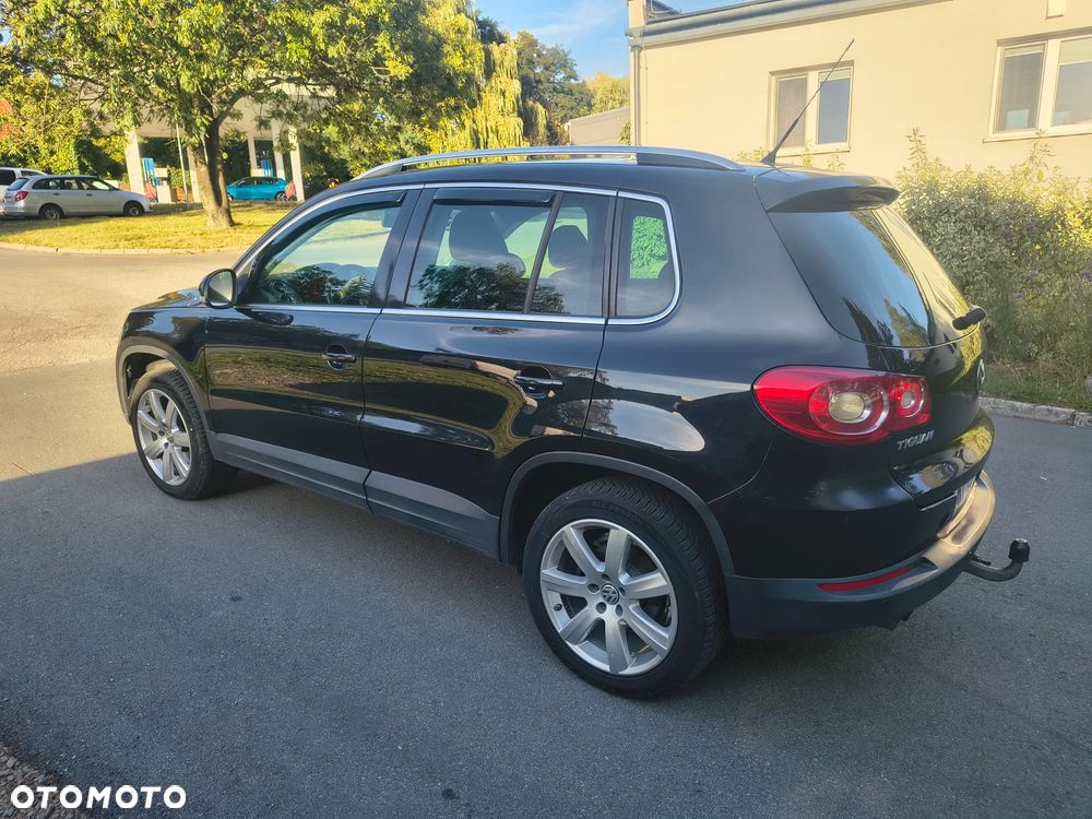 Volkswagen Tiguan - 2