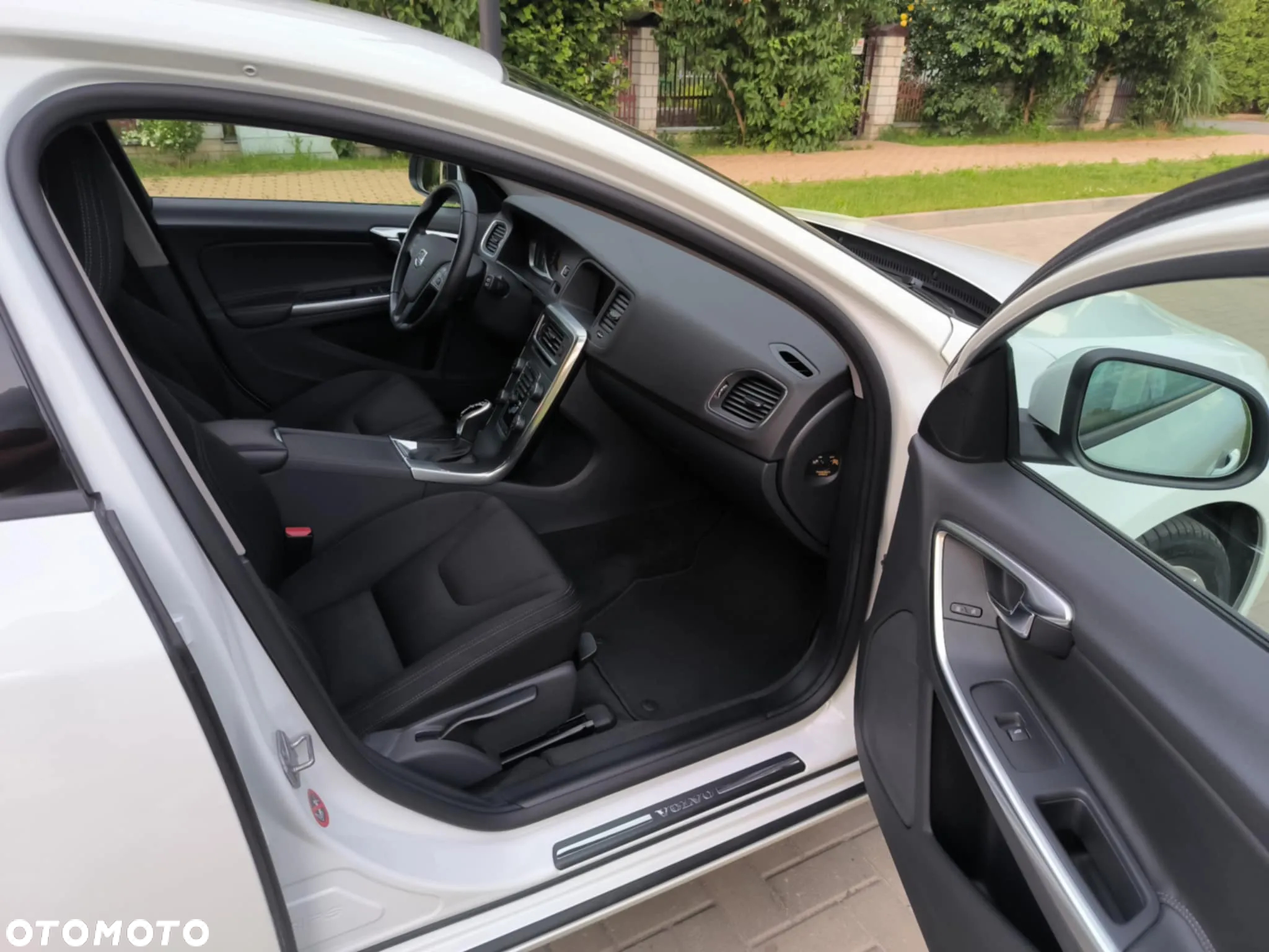 Volvo V60 D2 Drive-E Kinetic - 12