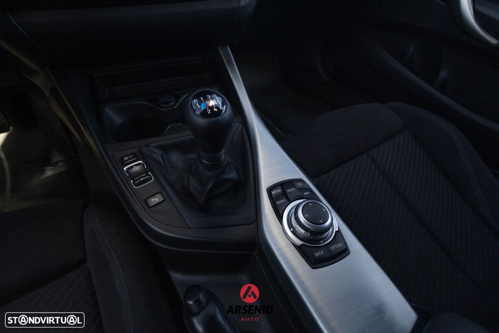 BMW 120 d xDrive Pack M - 34