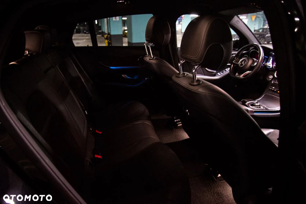 Mercedes-Benz GLC - 11