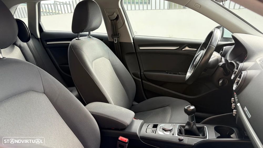 Audi A3 Sportback 1.6 TDI - 11