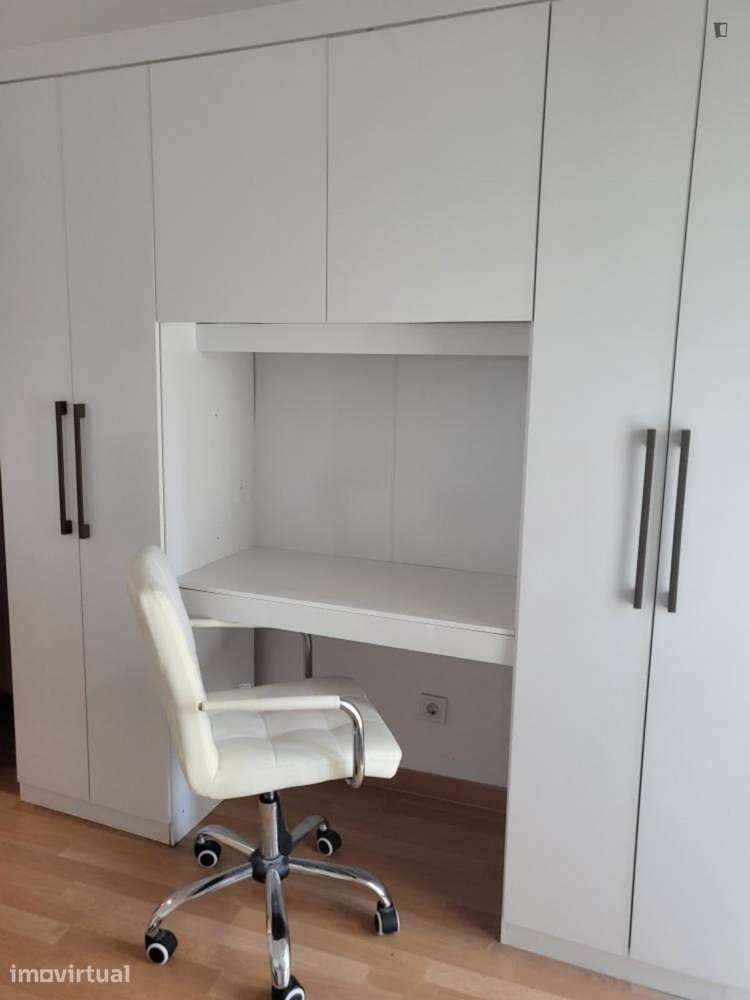 Quarto - localizado em Lumiar Lisbon - Grande imagem: 3/9