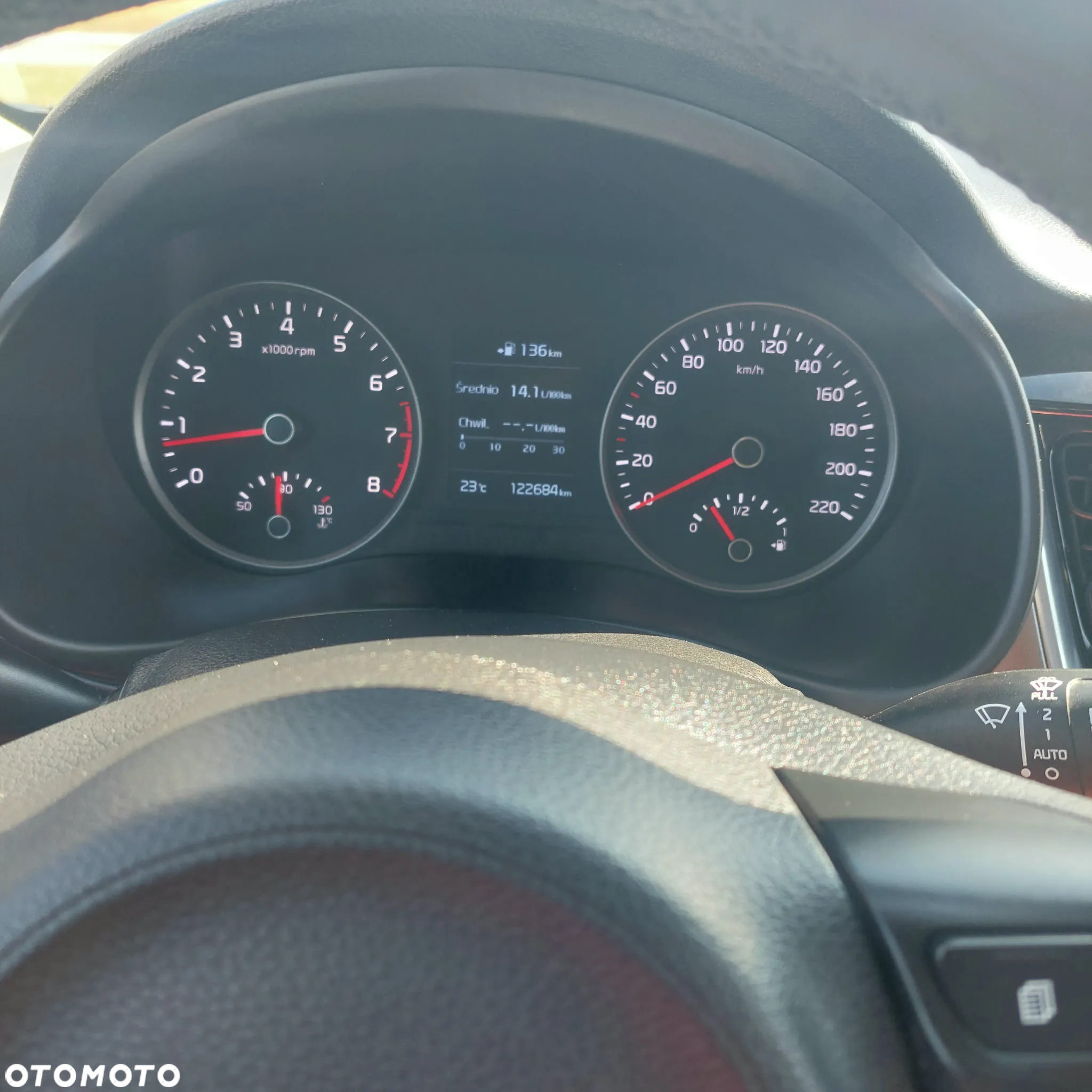 Kia Stonic 1.4 L - 11