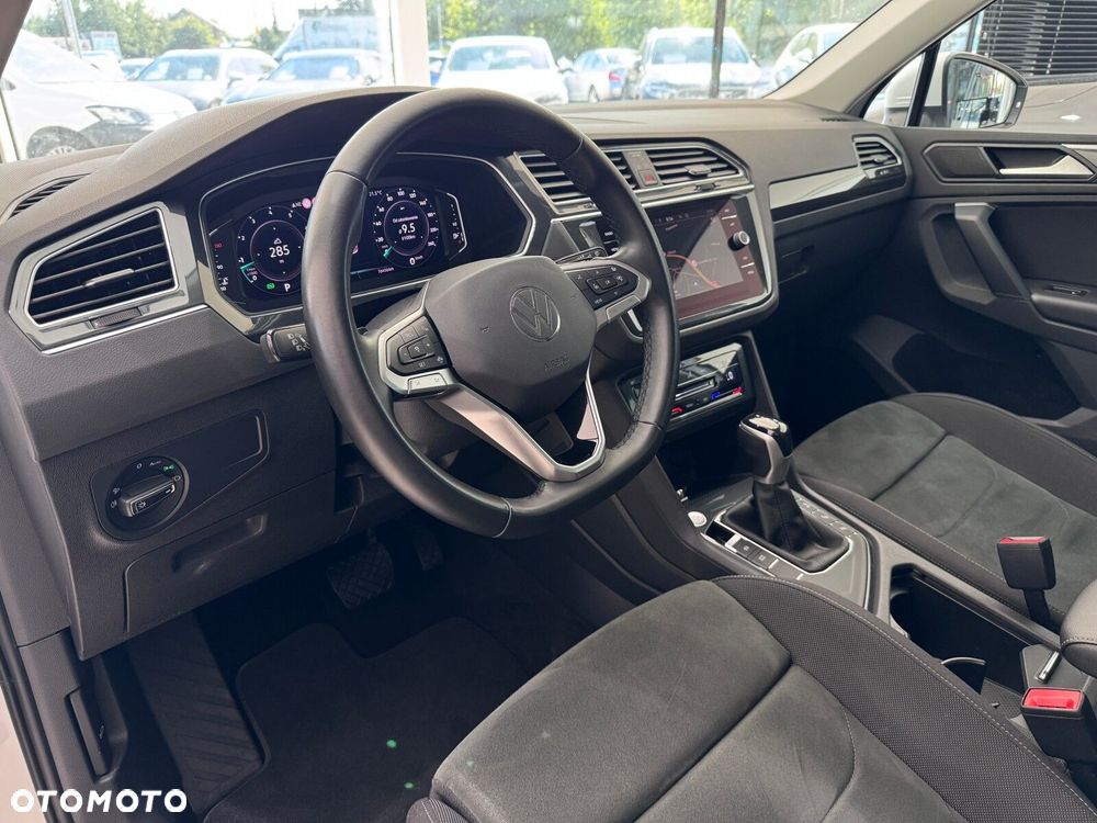 Volkswagen Tiguan - 8